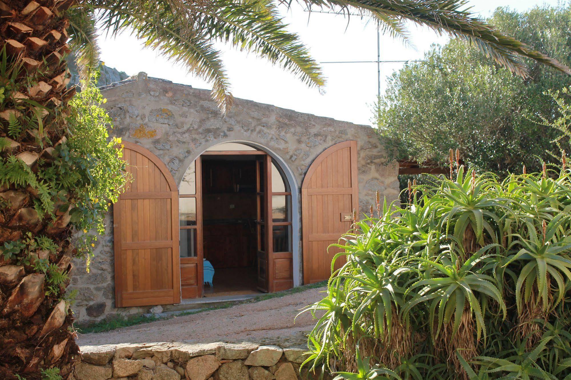 Rena Garden Apartments Santa Teresa Gallura Bagian luar foto